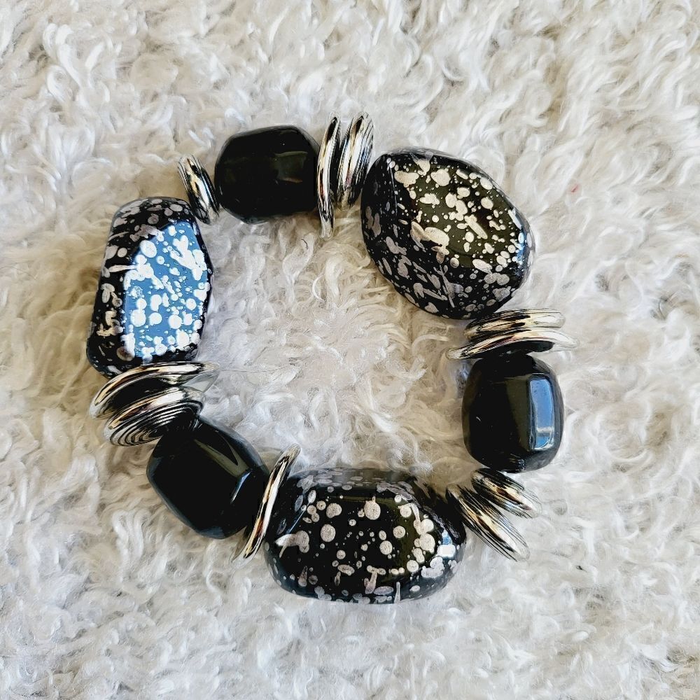 New in package adjustable lightweight bead bracelet